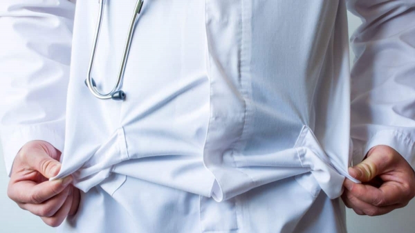 За березень лікарям повністю виплатили &quot;коронавірусні&quot; зарплати, – Степанов