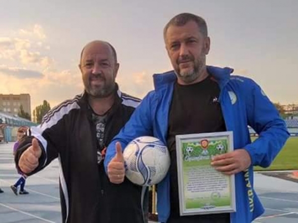 Очільник «Сили і Честі» Кіровоградщини Олександр Скляревський отримав за допомогу дітям сертифікат добра (ФОТО)