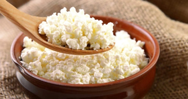 У дитсадку на Кіровогорадщині знайшли фальсифіковану «молочку»